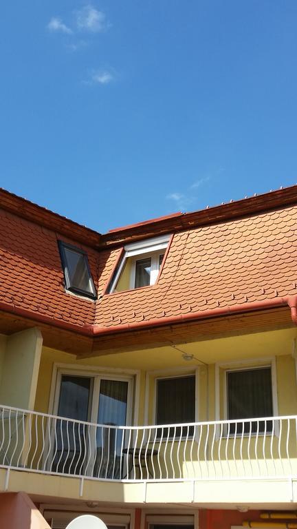 Boglarka Apartman Hajdúszoboszló Exteriör bild